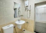 toilet-can-ho-sky-2-ban