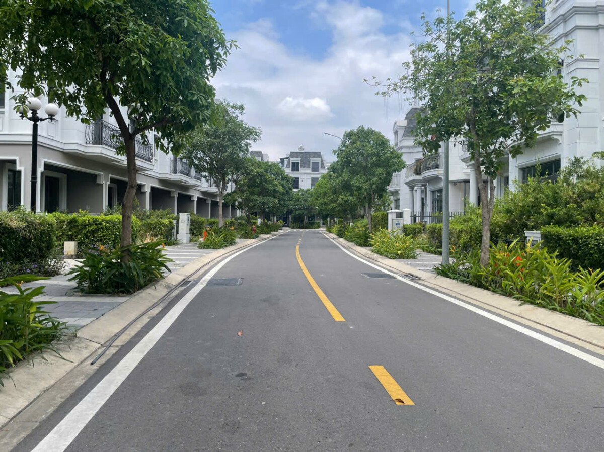 vi tri nha biet thu ban mat duong noi khu kdc - Giá mua bán nhà Biệt thự đơn lập nguyên căn kdc Amelie Villa Nhà Bè T2/2026