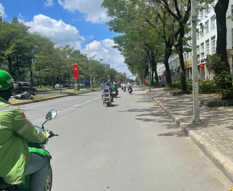 vi tri shophouse ban mat duong nguyen van linh phuong tan hung 900x738 - Giá mua bán Shophouse chung cư Happy Valley phường Tân Hưng T3/2026