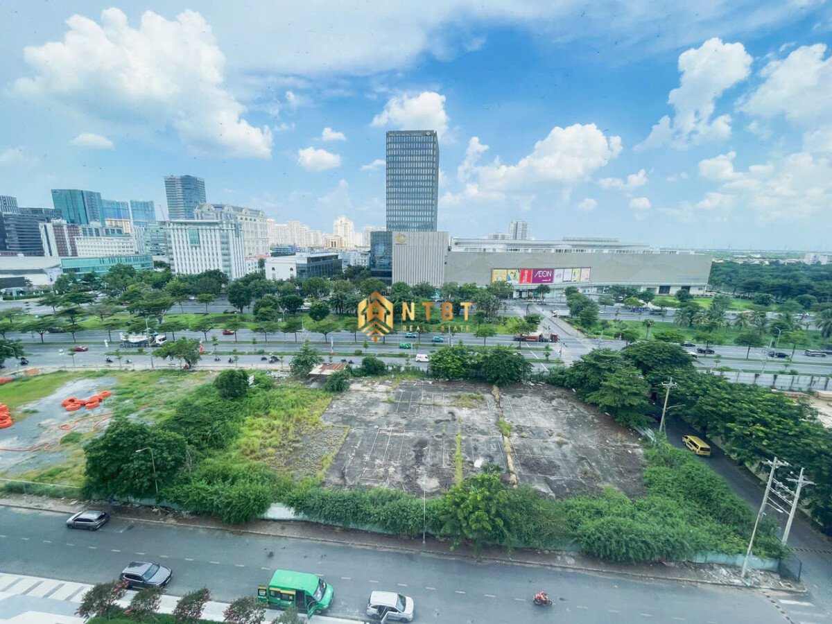 view phong khach can ho - Giá mua bán căn hộ 2pn tòa A chung cư Scenic Valley 2 phường Tân Mỹ T2/2026