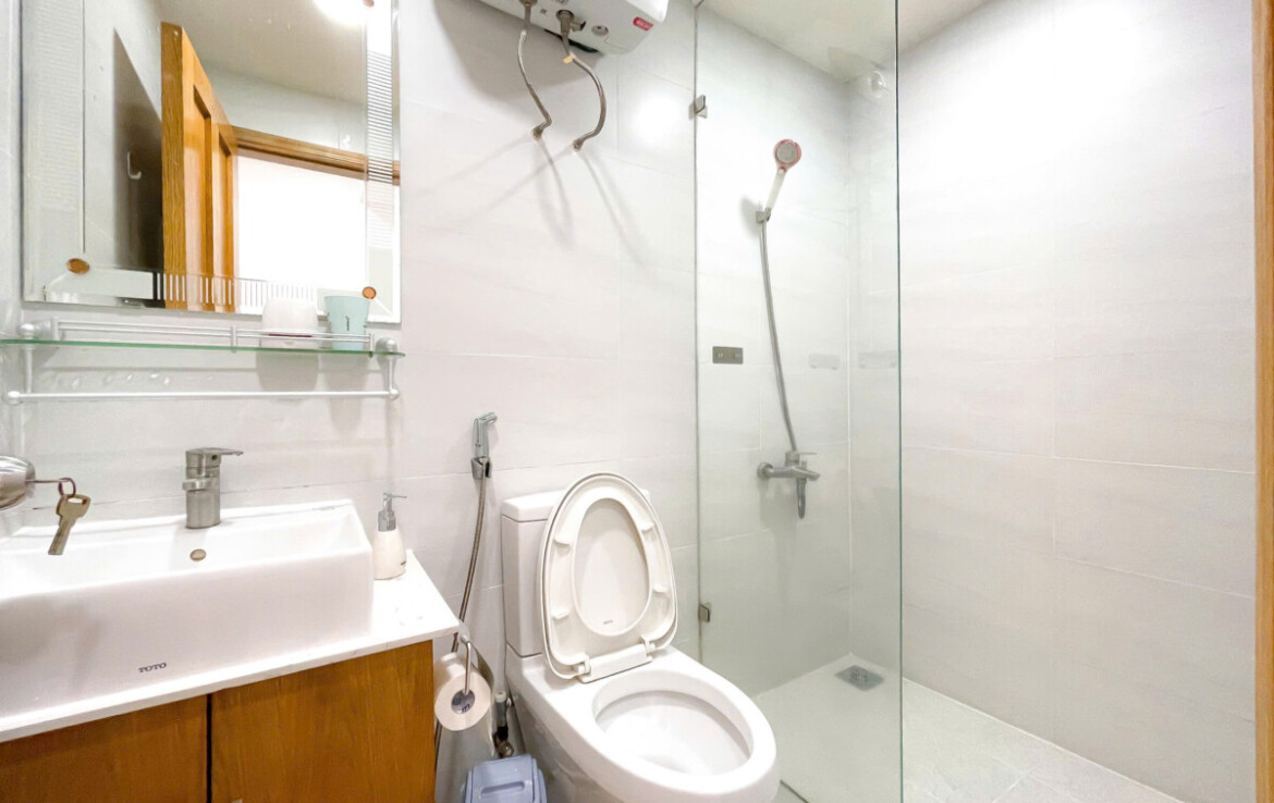 wc can ho can ban 1 1170x738 - Cho thuê nhanh căn hộ chung cư Scenic Valley 2, 02pn, giá 19tr/tháng, đầy đủ nội thất, xem nhà dễ.