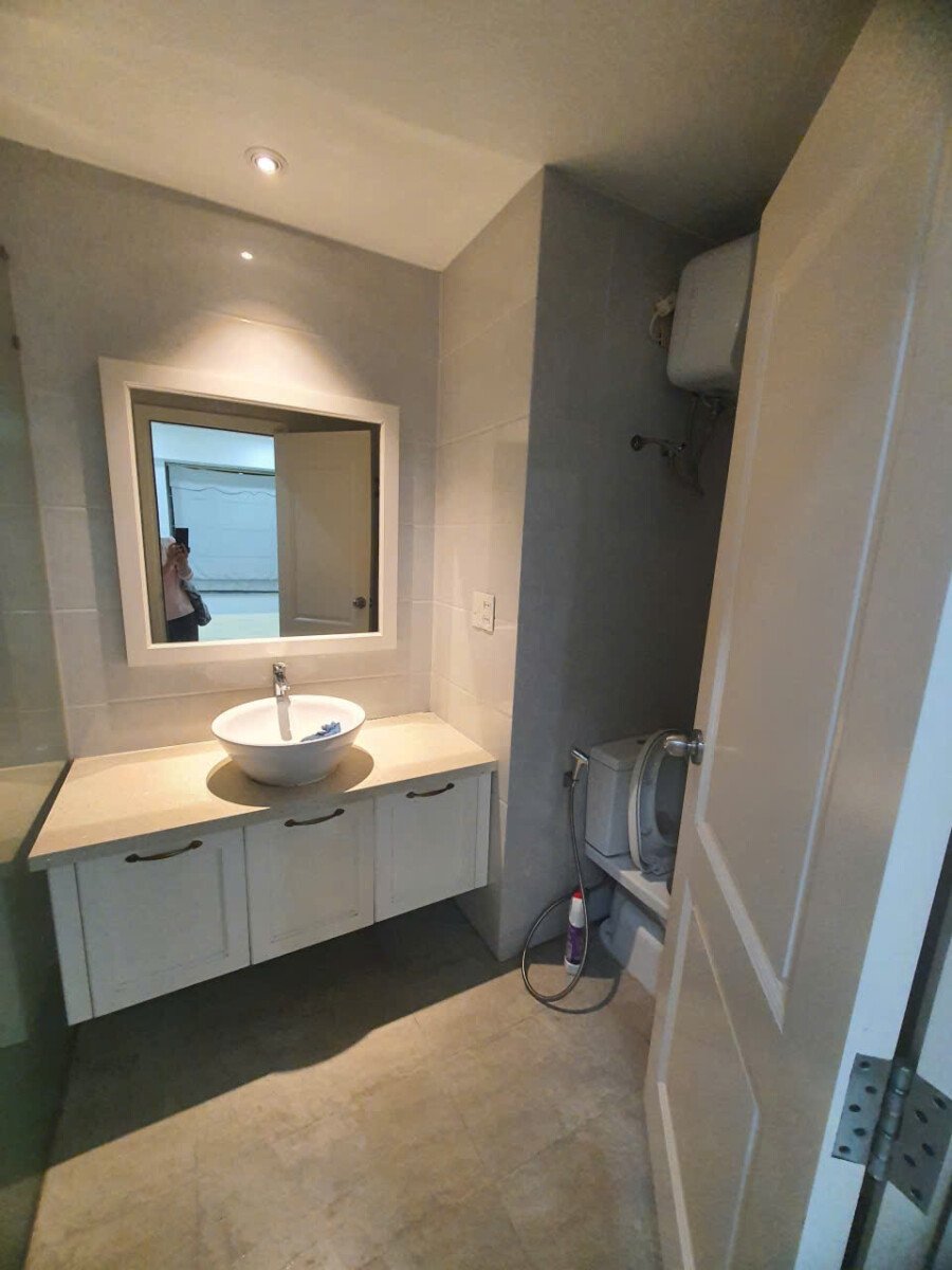 wc can ho cho thue - Cho thuê căn hộ Hưng Phúc Happy residences. DT 98m2 Thiết kế 3 Phòng-2wc- View biệt thự- Giá thuê 25 Triệu/Tháng