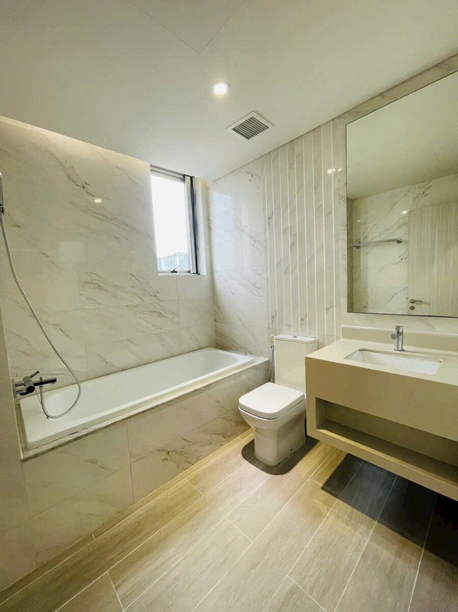 2wc rong - Cho thuê căn hộ Midtown Tòa M6. DT 127m2 Thiết kế 4 Phòng ngủ-3wc- Nội thất như hình- Giá 57 Triệu/Tháng