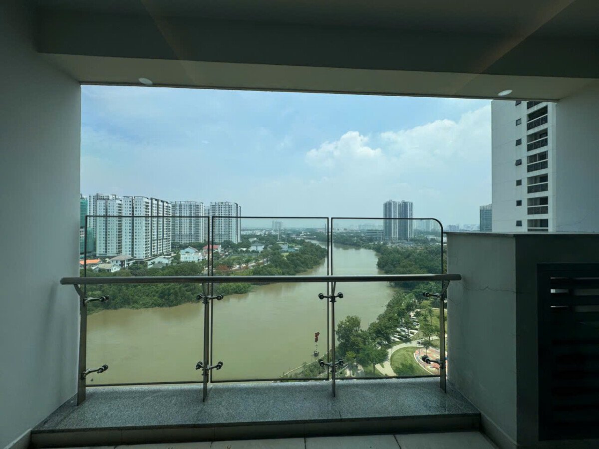 balcony can ho cho thue lien ke song - Giá cho thuê căn hộ 3pn số 06 tòa B chung cư Riverpark Premier phường Tân Hưng T3/2026