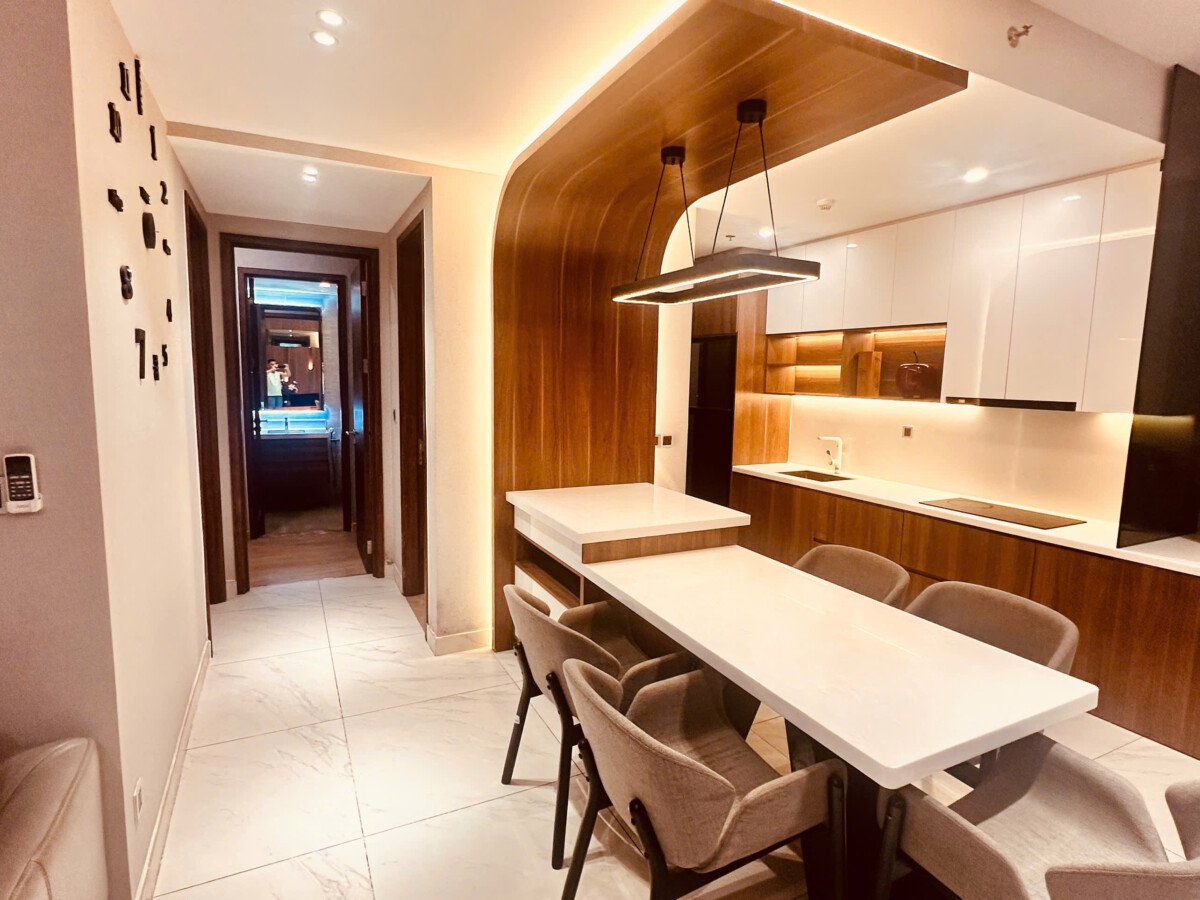 ban can ho midtown - Cần bán gấp căn hộ Midtown Tòa M7. DT 83m2 Thiết kế 2 Phòng-2wc- Nhà đẹp- Kèm 1 ô xe. Giá 10.2 Tỷ