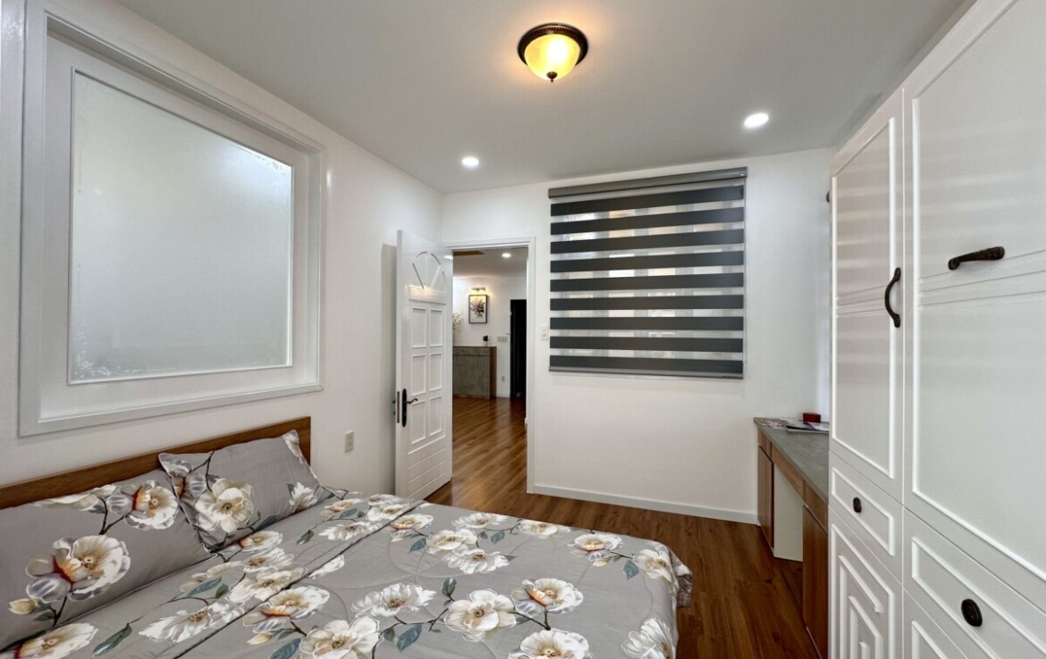 ban can ho sky garden 3 14 1170x738 - Cho thuê căn hộ Sky Garden 3. DT 56m2 Nhà đẹp-1 Phòng-1wc- View hồ bơi thoáng- Giá 15 Triệu/Tháng