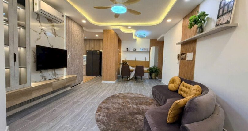 Bán căn hộ Sky Garden 1. DT 81m2 thiết kế 2 phòng-2wc Nhà đẹp- Nội thất mới- Giá bán 6.5 Tỷ