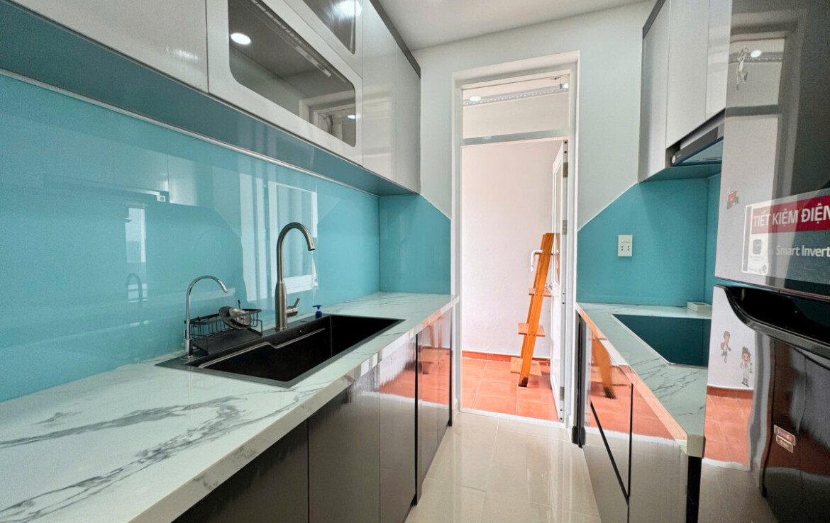 bep can ho ban 10 1170x738 - Bán căn hộ 70,1m2, chung cư Sky Garden 3, 03pn, giá 5.850 tỷ, nhà đẹp, đầy đủ nội thất.