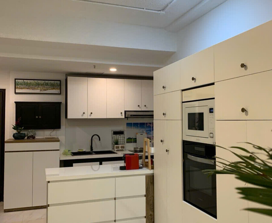 bep can ho cho thue rong 900x738 - Cho thuê căn hộ 101m2, chung cư Scenic Valley 1, giá 23tr/tháng, nội thất đầy đủ.