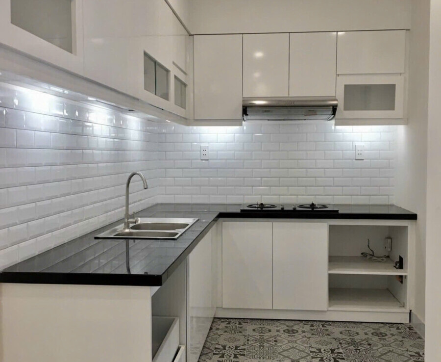 bep can ho scenic cho thue 5 900x738 - Cho thuê căn góc Scenic Valley 1. DT 77m2 Nhà đẹp- Lầu trung- nội thất đầy đủ- 2 Phòng-2wc- Giá 19 Triệu/Tháng