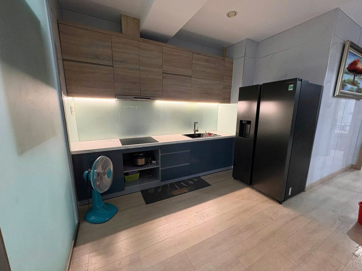 bep rong thoang mat - Cho thuê căn hộ Scenic Valley 2. DT 107m2 Tầng sân vườn- 2 Phòng-2wc- Nội thất như hình- Giá 20 Triệu/Tháng