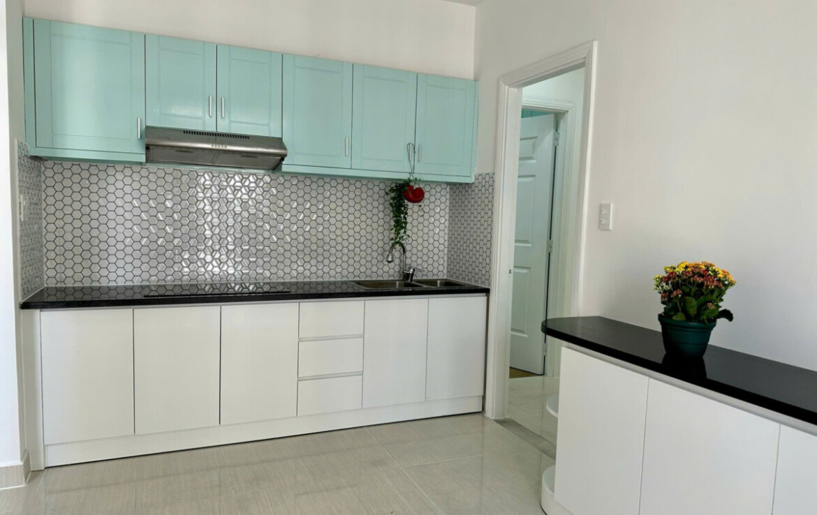 bep thoan sky garden 3 cho thue 9 1170x738 - Cho thuê căn hộ đẹp tại Sky Garden 3. DT 70m2 Lầu cao- View đẹp- 2 Phòng-2wc- Nội thất đây đủ- Giá 18 Triệu/Tháng