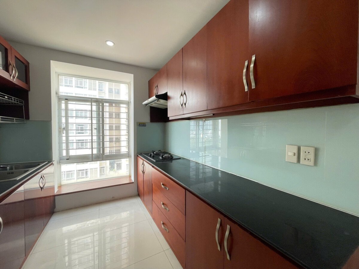 bep thoang - Cho thuê căn hộ Sky Garden 3. DT 70m2 Lầu trung- 2 Phòng-2wc- Nội thất đầy đủ- Giá thuê 15 Triệu/Tháng