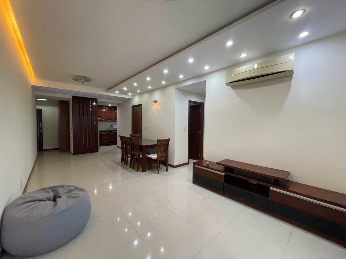 can goc sky 3 cho thue - Cho thuê căn hộ Sky Garden 3. DT 74m2 Lầu cao- 2 phòng-2wc- Nhà trống vào ngay. Giá 16 Triệu/Tháng