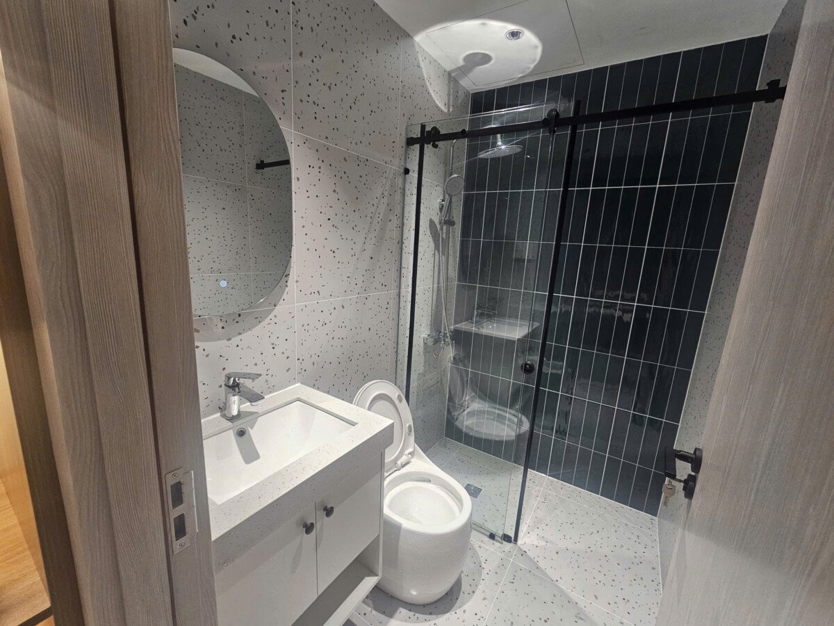 can ho co 2 nha tam hoan thien - Giá cho thuê căn hộ 3pn chung cư Sky Garden phường Tân Hưng T3/2026