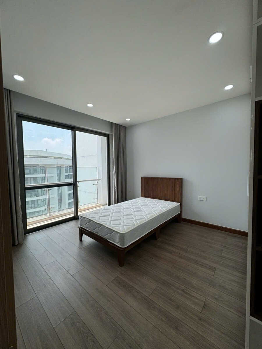 can ho co 3pn cho thue rong rai nhu hinh - Giá cho thuê căn hộ 3pn số 06 tòa B chung cư Riverpark Premier phường Tân Hưng T3/2026