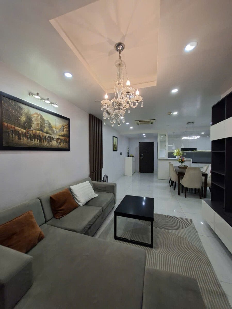 can ho scenic cho thue gap - Cho thuê căn hộ Scenic Valley 1. DT 89m2 Nhà đẹp- nội thất đầy đủ- 2 phòng-2wc- View hồ bơi- Giá 20 Triệu/Tháng