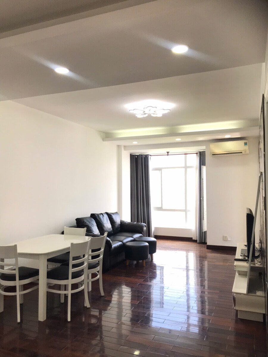 can ho sky 3 can cho thue - Cho thuê căn góc Sky Garden 3. DT 74m2 Thiết kế 2 phòng ngủ-2wc- View trực diện hồ bơi- Giá 19 Triệu/Tháng
