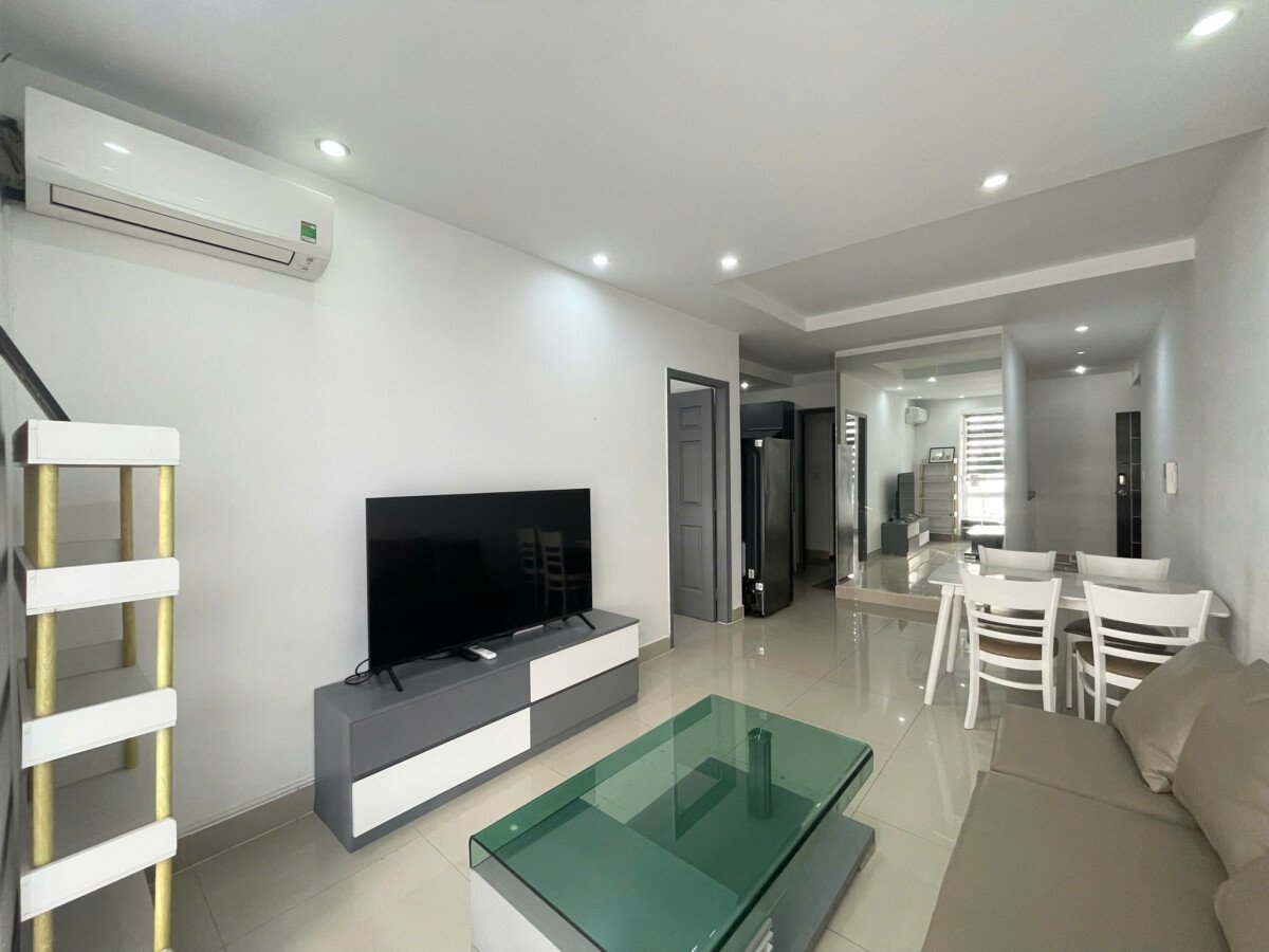 can sky 3 cho thue 1 - Cho thuê căn hộ Sky Garden 3. DT 68m2 View công viên- 2 Phòng-2wc- Nội thất đầy đủ- Giá 16 Triệu/Tháng