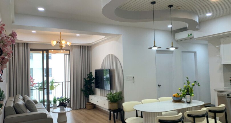 Cần bán gấp căn hộ Saigon South Residences. DT 95m2 Nhà đẹp- mới- 3 Phòng-2wc- Lầu trung- Giá 8.350 Tỷ