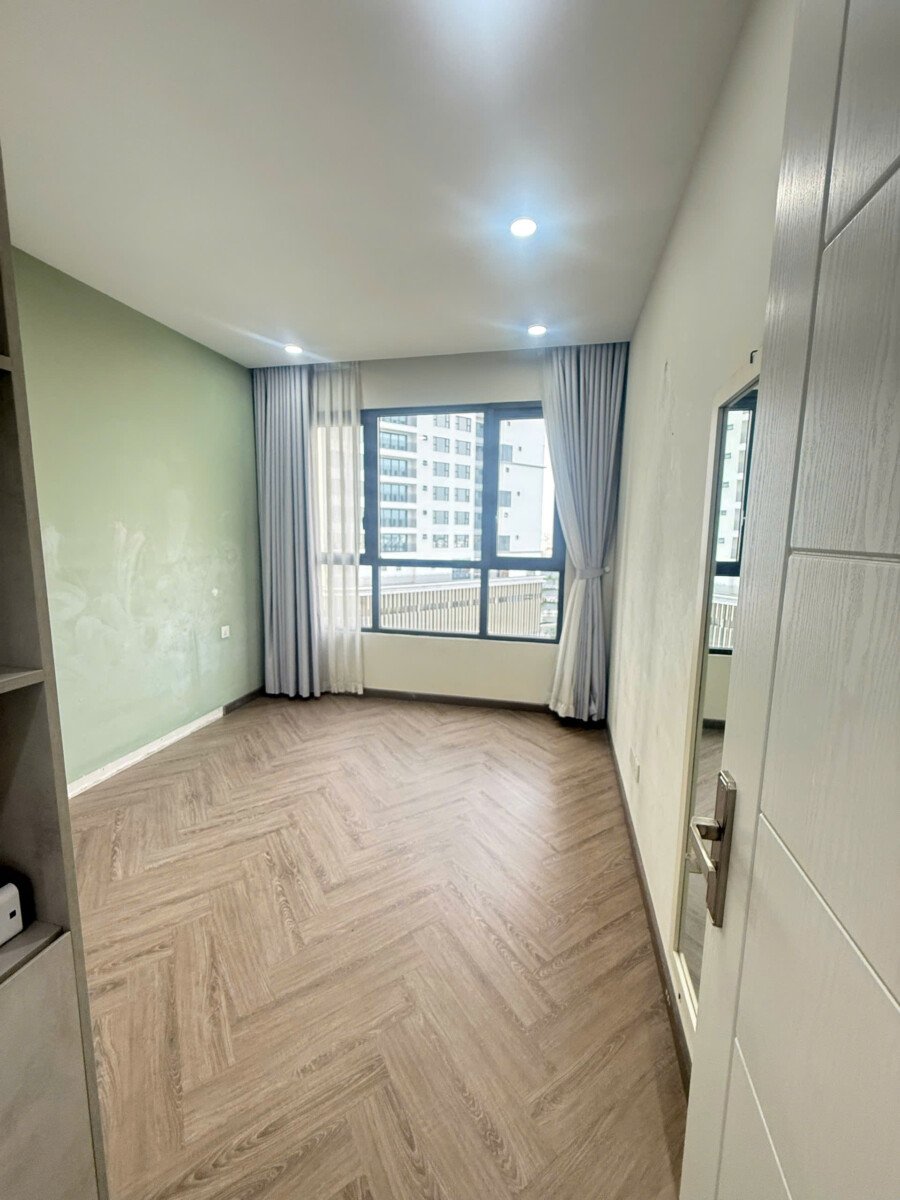 cho thue can ho The View Riviera Point 3 - Cho thuê nhanh căn hộ The View Riviera Point. DT 105m2 Thiết kế 3 Phòng-2wc- Nội thất như hình- Giá 22 Triệu/Tháng