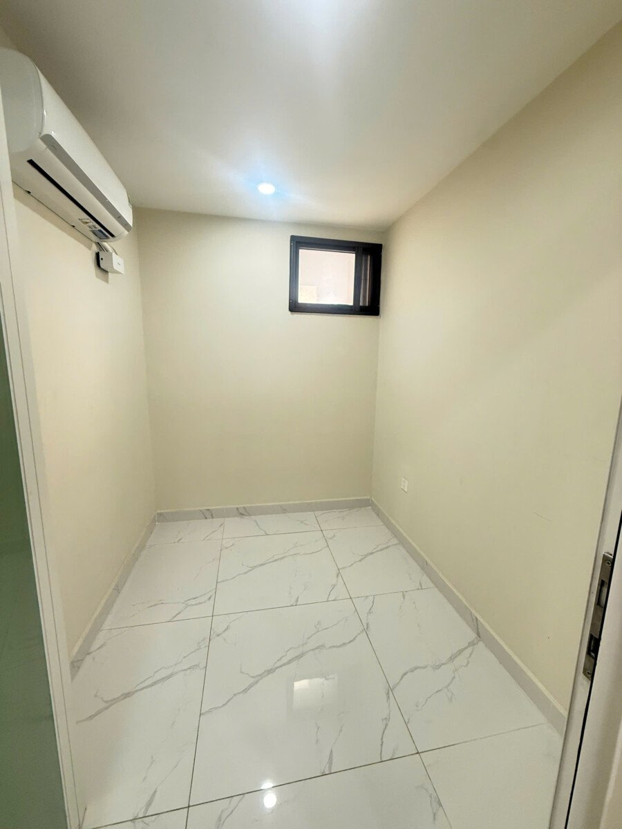 cho thue can ho The View Riviera Point 5 - Cho thuê nhanh căn hộ The View Riviera Point. DT 105m2 Thiết kế 3 Phòng-2wc- Nội thất như hình- Giá 22 Triệu/Tháng