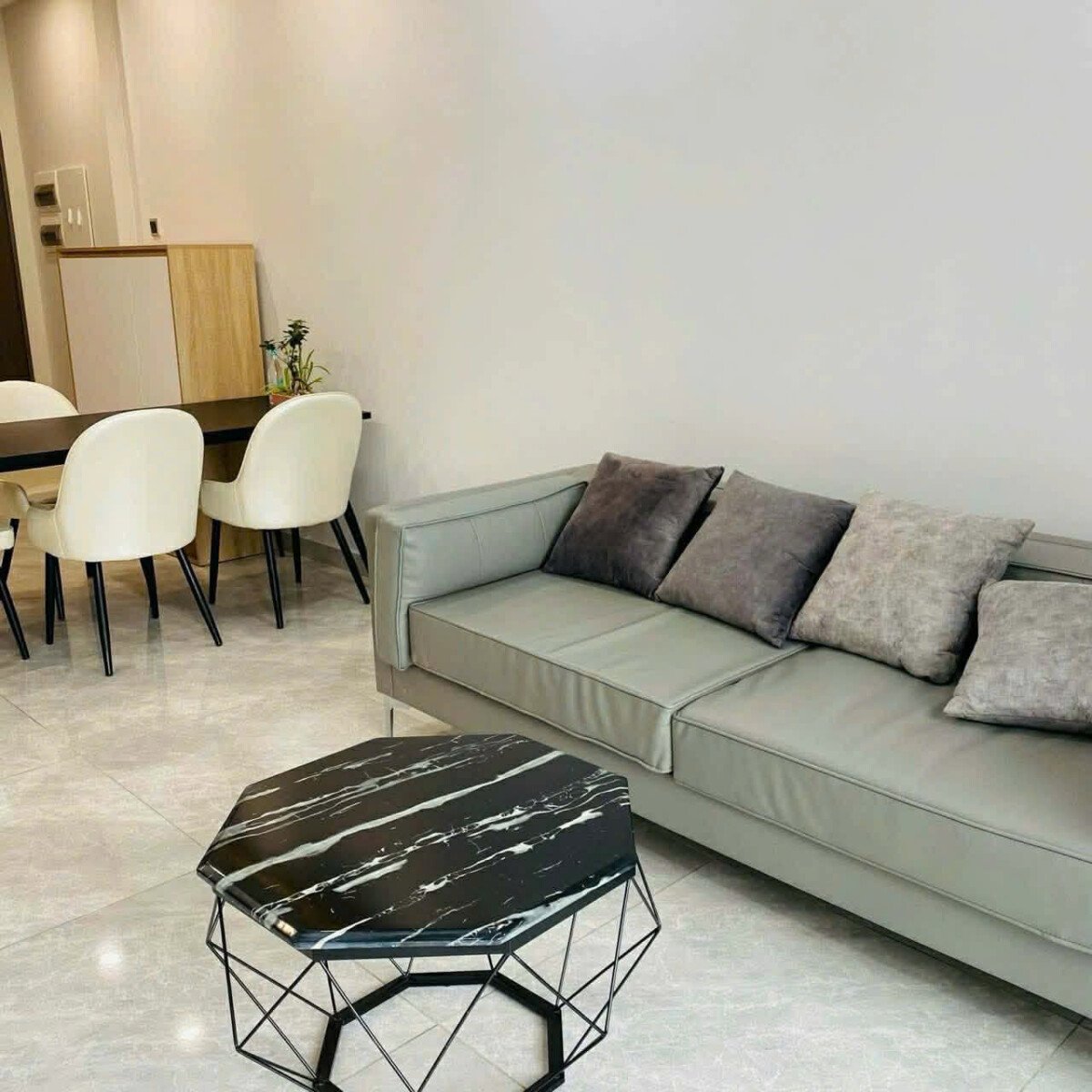 cho thue can ho cao cap midtown 1 - Cho thuê căn hộ Midtown Tòa M8. DT 82m2 Nhà đẹp- Nội thất cao cấp- 2 Phòng-2wc- Giá thuê 29 Triệu/Tháng