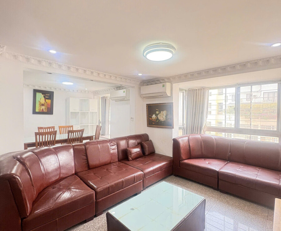 cho thue can ho duplex sky garden 1 4 900x738 - Cho thuê Duplex Sky Garden 1. DT 160m2 Thiết kế 5 Phòng ngủ-4wc- Nội thất như hình- Giá 26 Triệu/Tháng