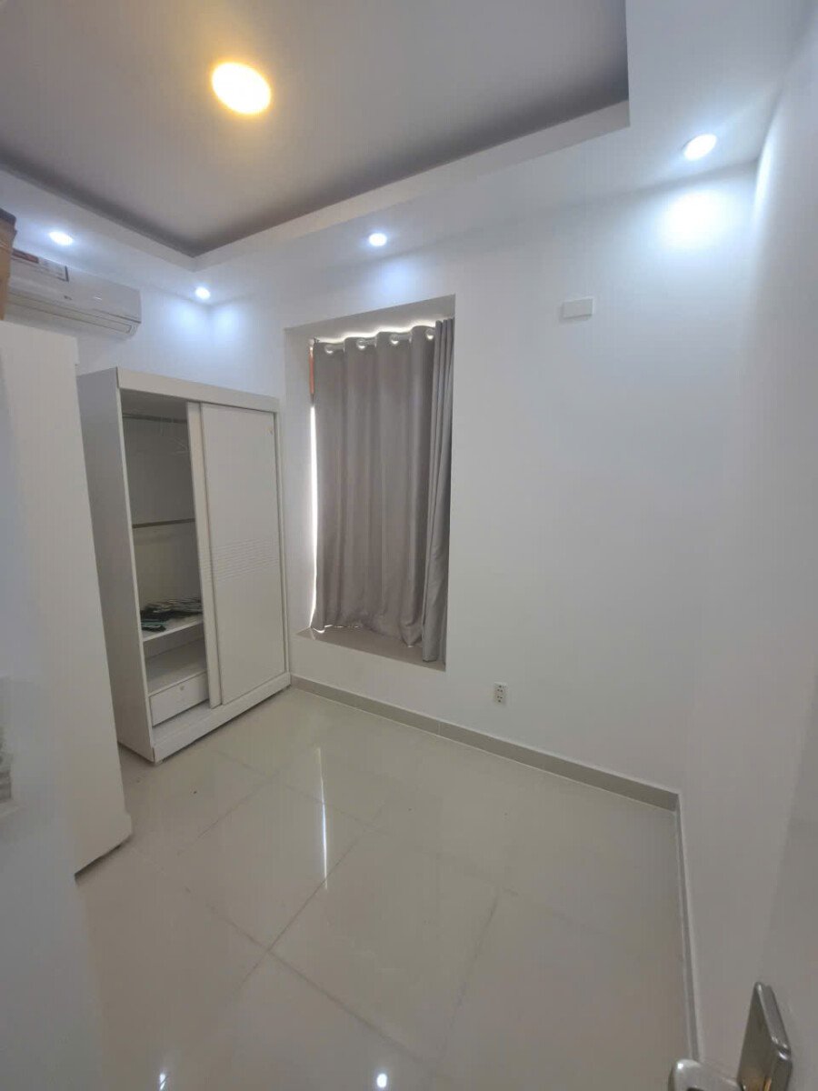 gen h z7648736403335 f5c19a1d705063d6af61fd39fcd97696 - Cho thuê căn hộ Sky Garden 3. DT 70m2 Thiết kế 3 Phòng ngủ-2wc- Nội thất đầy đủ- Giá thuê 16 Triệu/Tháng