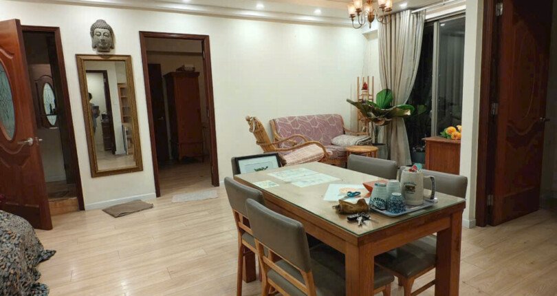 Cho thuê căn hộ Hưng Phúc 1. DT 78m2 Lầu cao- 2 Phòng-2wc- Có thể mang đồ ra. Giá rẻ 17 Triệu/Tháng (TL)