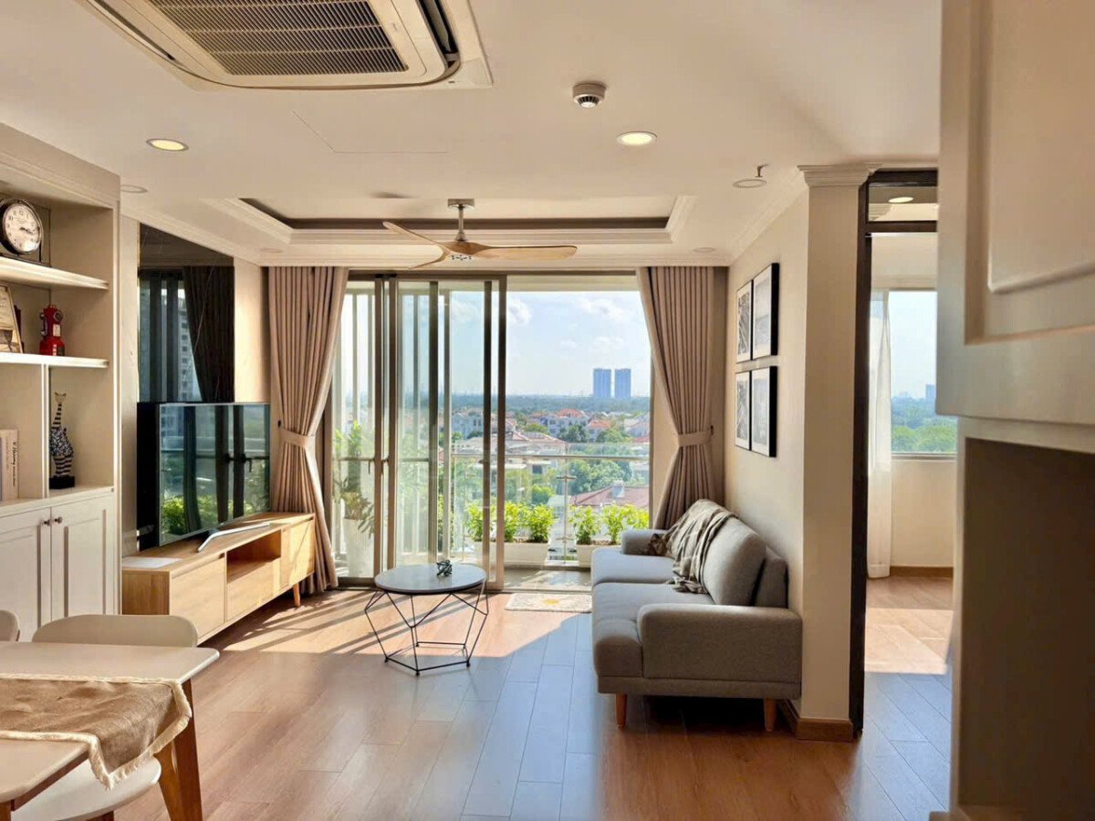 hien trang can ho hoan thien noi that nhieu cua so thoang mat - Giá mua bán căn hộ 3pn tòa B chung cư Hưng Phúc Happy Residence phường Tân Mỹ T4/2026