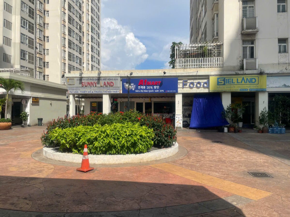hinh anh mua ban shop mat bang kinh doanh chung cu sky garden 3 phuong tan hung t4 2026 - Giá mua bán Shop góc mặt đường Phố đi bộ chung cư Sky Garden 3 phường Tân Hưng T4/2026