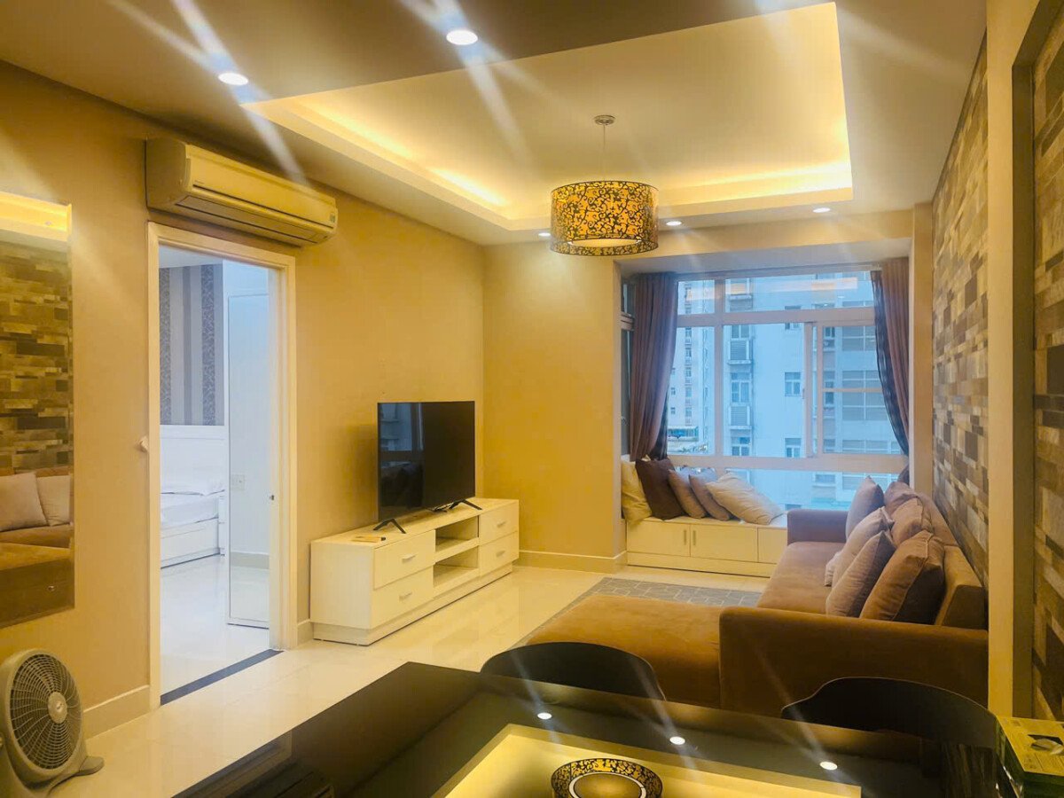 hinh anh phong khach can ho can ban 3 - Bán căn hộ 74m2, chung cư Sky Garden 3, nhà đầy đủ nội thất, 02pn, giá 6.2 tỷ.