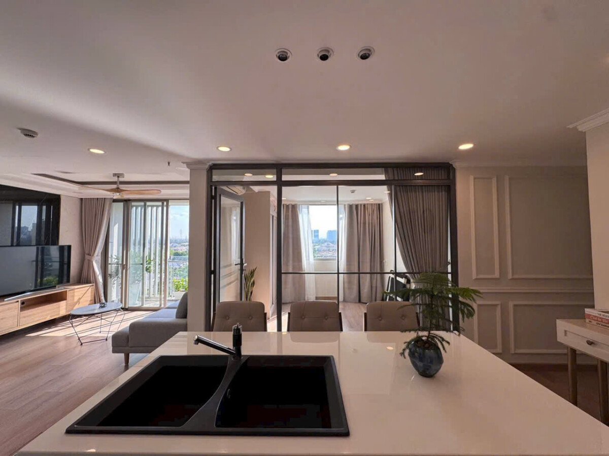 khong gian bep mo - Giá mua bán căn hộ 3pn tòa B chung cư Hưng Phúc Happy Residence phường Tân Mỹ T4/2026