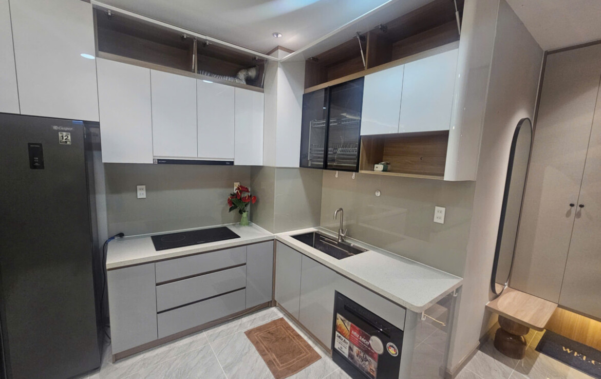 khong gian bep rong rai 9 1170x738 - Giá cho thuê căn hộ 3pn chung cư Sky Garden phường Tân Hưng T3/2026