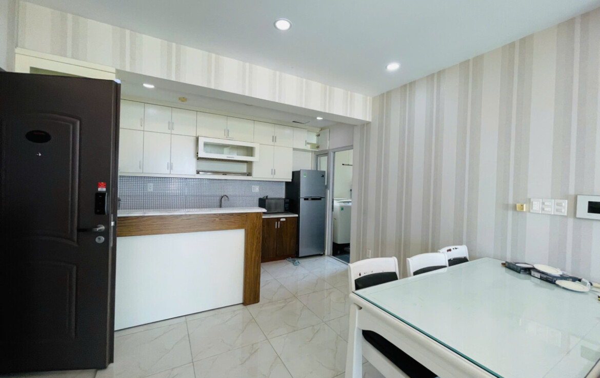 khong gian bep va phong an 1 1170x738 - Giảm giá bán gấp căn hộ 100m2 tòa N chung cư Happy Valley phường Tân Hưng