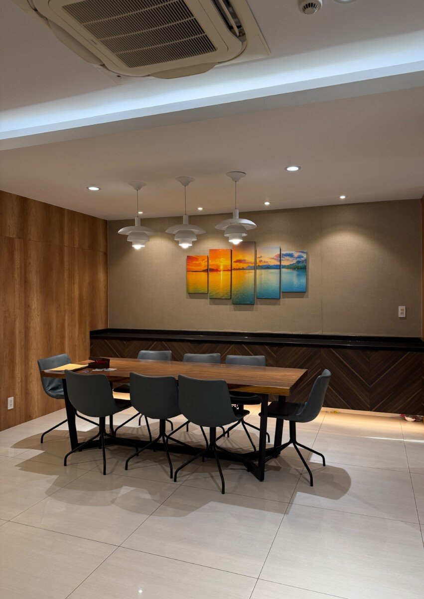 khong gian phong an va bep 2 - Giá cho thuê căn hộ 3pn tòa A chung cư Riverpark Premier phường Tân Hưng T4/2026