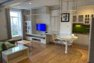 khong gian phong khach 385x258 - Giá mua bán căn hộ 56m2 chung cư Sky Garden 3 phường Tân Hưng T3/2026