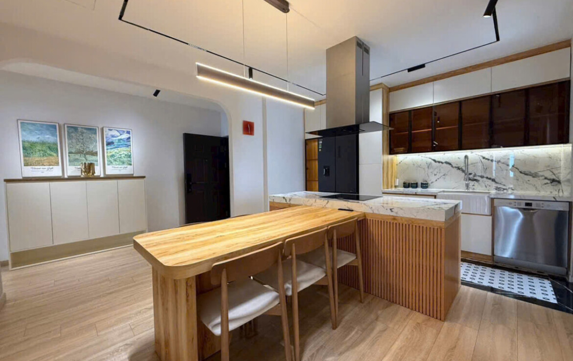 khu vuc bep rong rai 1170x738 - Giá mua bán căn hộ 3pn view sông chung cư Riverside Residence phường Tân Mỹ T3/2026