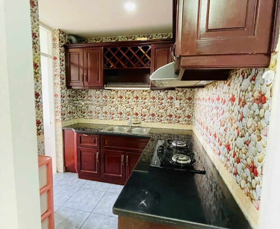 khu vuc bep trong can ho 900x738 - Giá mua bán căn hộ 56m2 tòa 7D chung cư Sky Garden 3 phường Tân Hưng T4/2026