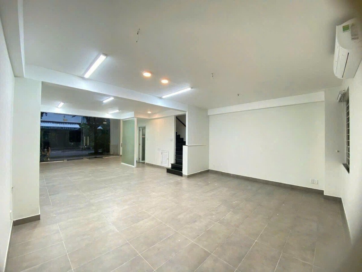 mat bang dep hung gia cho thue - Cho thuê mặt bằng khu Hưng Gia 3 PMH- DT 110m2- Vị trí đẹp, mặt tiền đường lớn- Phù hợp kinh doanh đa nghành nghề. Giá 30 Triệu/Tháng