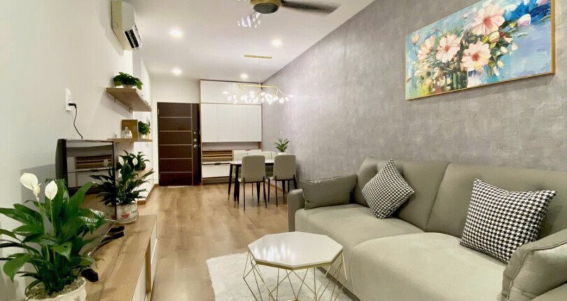 Cần bán căn hộ Sky Garden 3. DT 56m2 Nhà đẹp- Đang cho thuê 14 Triệu/Tháng- 2 phòng-2wc- Giá 4.6 Tỷ