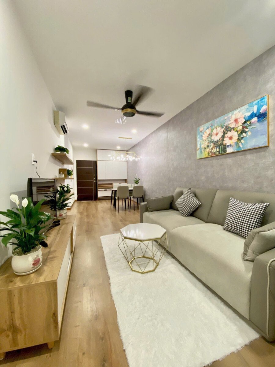 nha moi decor sky 3 ban - Cần bán căn hộ Sky Garden 3. DT 56m2 Nhà đẹp- Đang cho thuê 14 Triệu/Tháng- 2 phòng-2wc- Giá 4.6 Tỷ