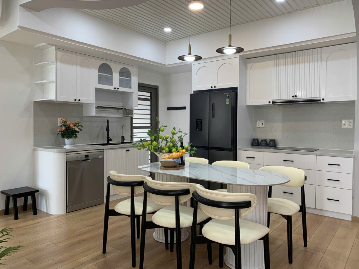 phong an can ssr ban - Cần bán gấp căn hộ Saigon South Residences. DT 95m2 Nhà đẹp- mới- 3 Phòng-2wc- Lầu trung- Giá 8.350 Tỷ