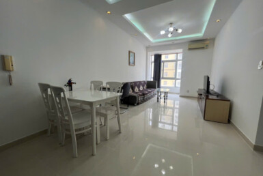 phong khach can ho ban 1 385x258 - Bán căn hộ chung cư Sky Garden 2, 71m2, 02pn, giá 4,850 tỷ, nhà đang có hợp đồng thuê dài.