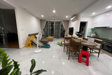 phong khach can ho ban 14 385x258 - Bán căn hộ chung cư Green Valley , diện tích 121m2, giá 11.5 tỷ , nhà đẹp, nội thất đầy đủ.