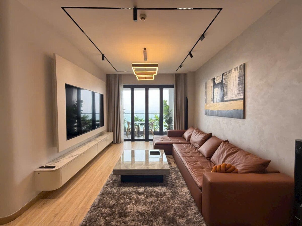 phong khach can ho ban 25 - Giá mua bán căn hộ 3pn view sông chung cư Riverside Residence phường Tân Mỹ T3/2026