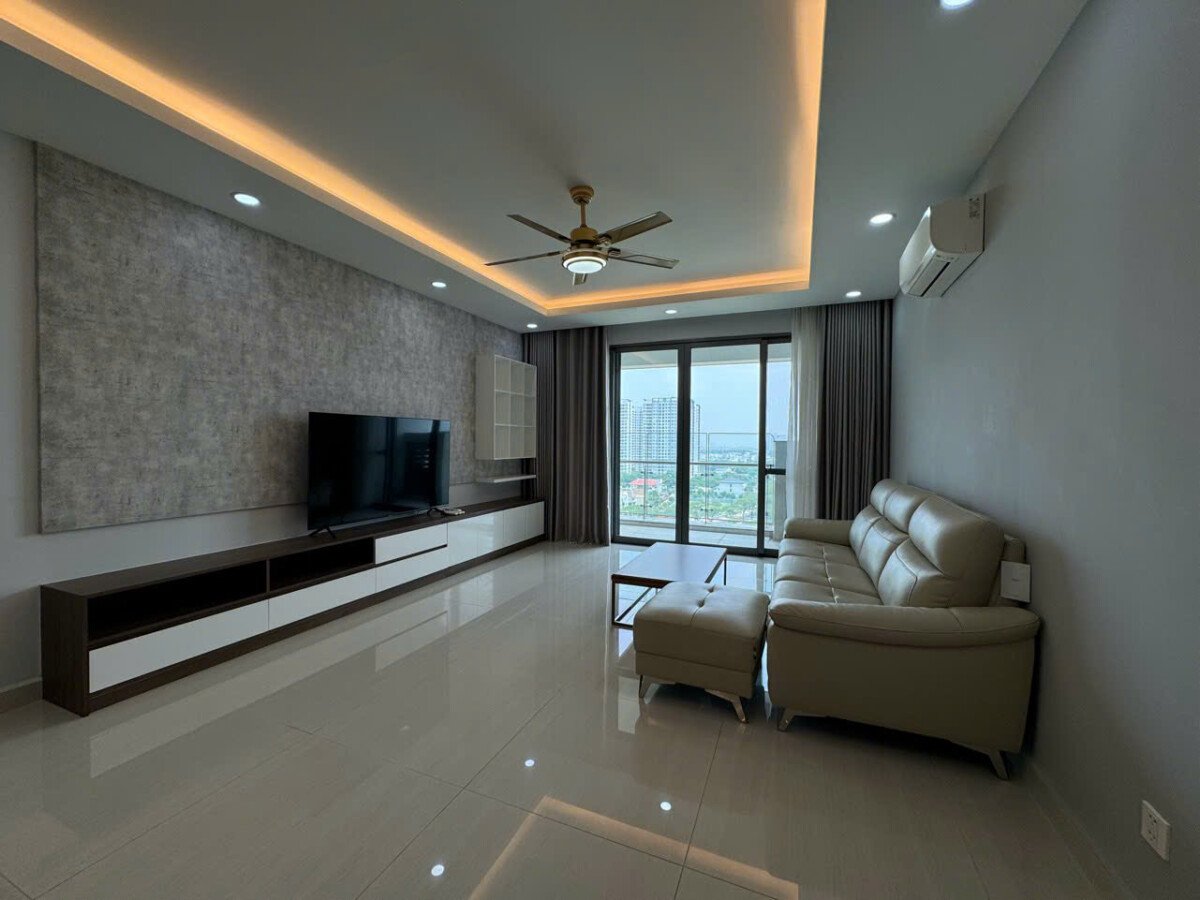 phong khach can ho cho thue 5 - Giá cho thuê căn hộ 3pn số 06 tòa B chung cư Riverpark Premier phường Tân Hưng T3/2026