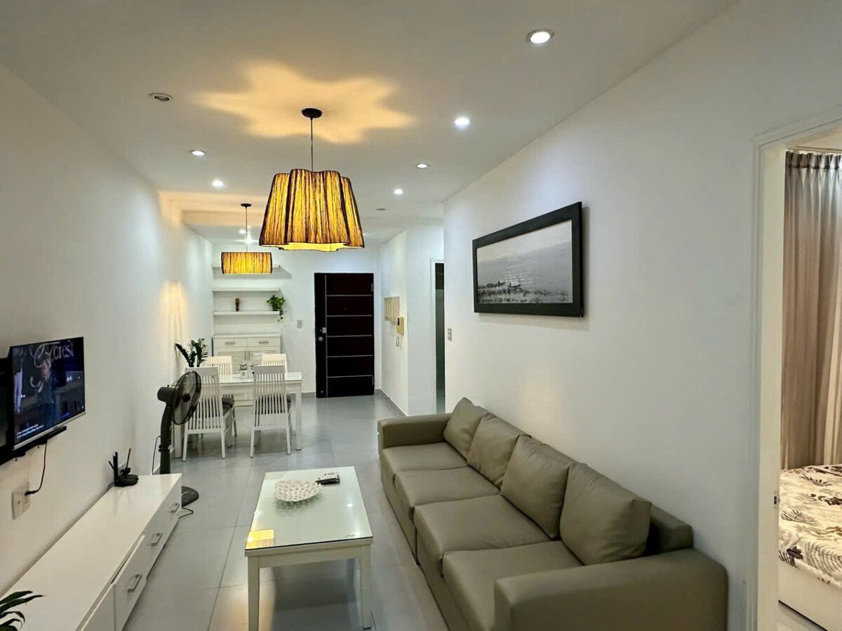 phong khach can sky 3 cho thue - Cho thuê căn hộ Sky Garden 3. DT 56m2 Lầu cao thiết kế 1 Phòng-1wc- Nội thất như hình- Giá 12 Triệu/Tháng