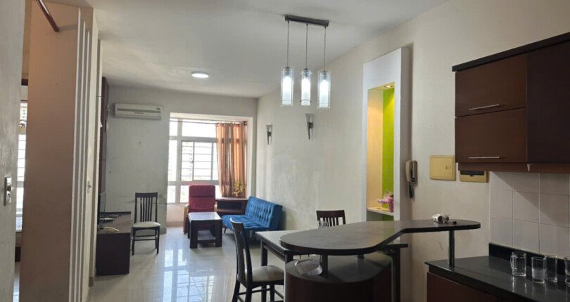Bán gấp căn hộ Sky Garden 1. DT 71m2 Nhà cơ bản tiện mua sửa lại- 2 Phòng-1wc- Giá chỉ 4.750 Tỷ